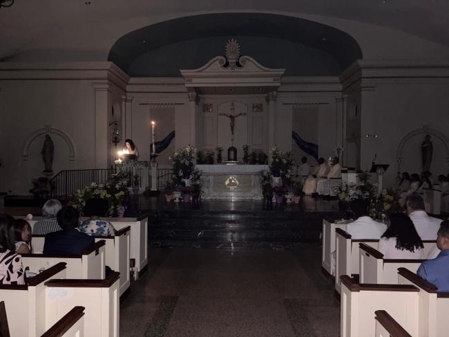 Easter vigil 12.jpg